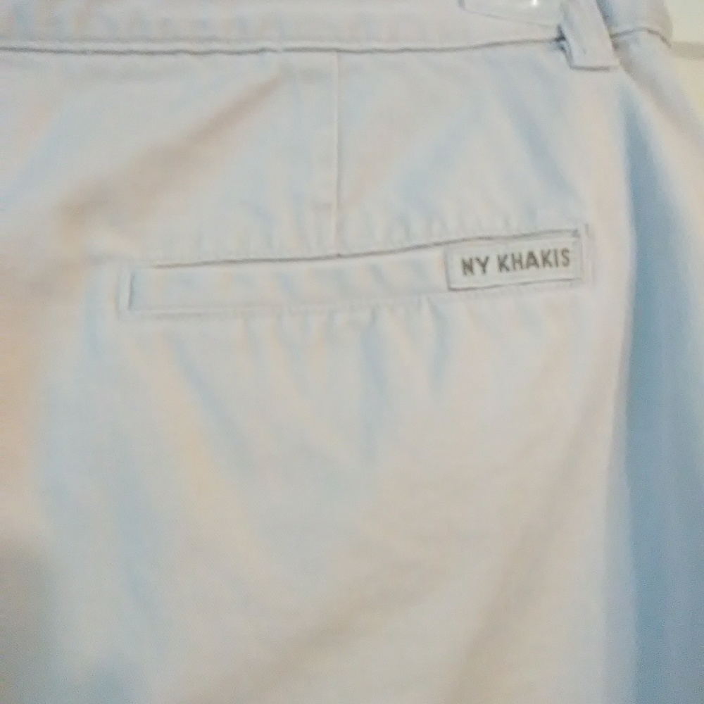 NY Khaki shorts - Picture 4 of 5